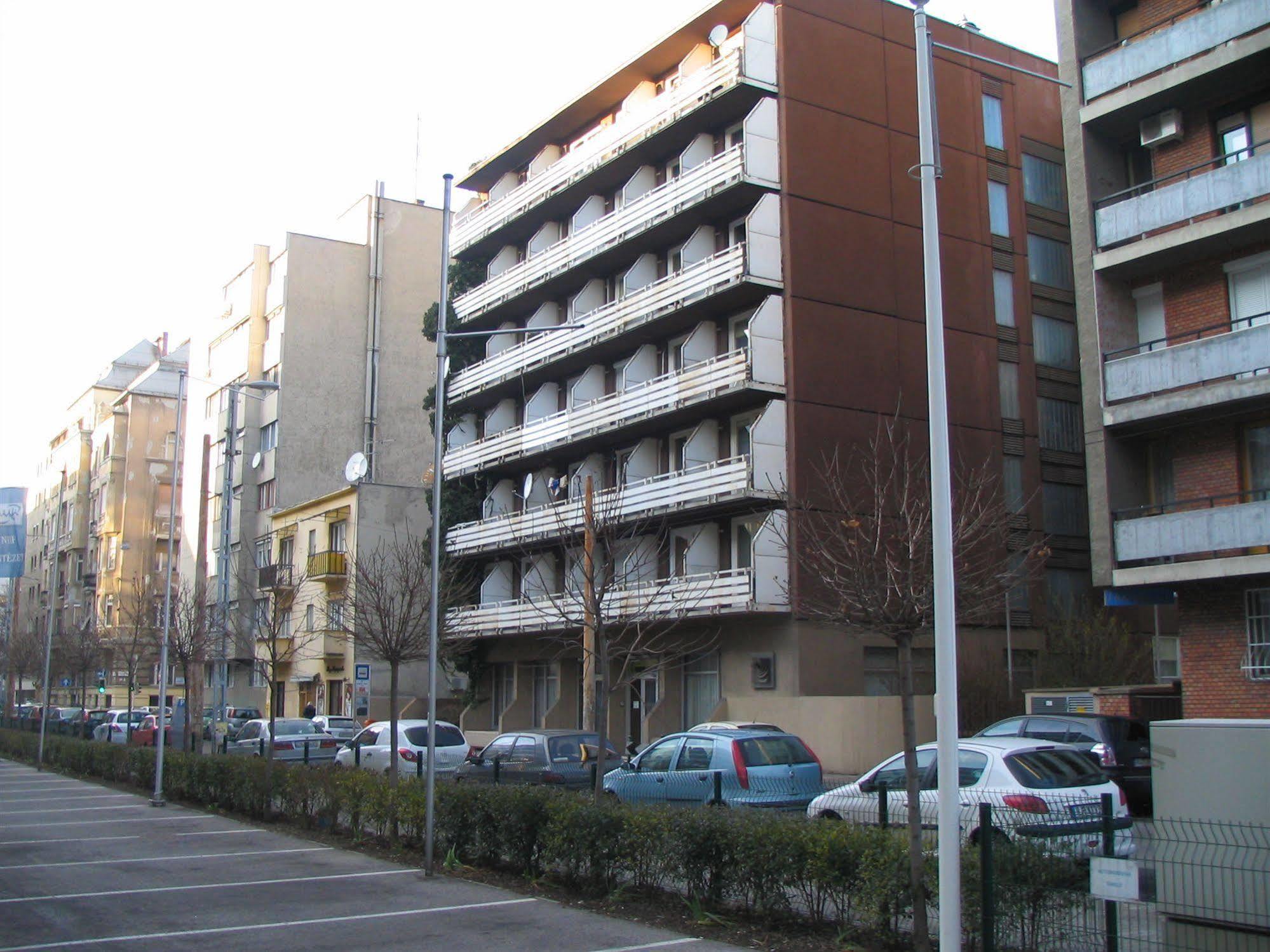 Apartments Leslie Βουδαπέστη Εξωτερικό φωτογραφία